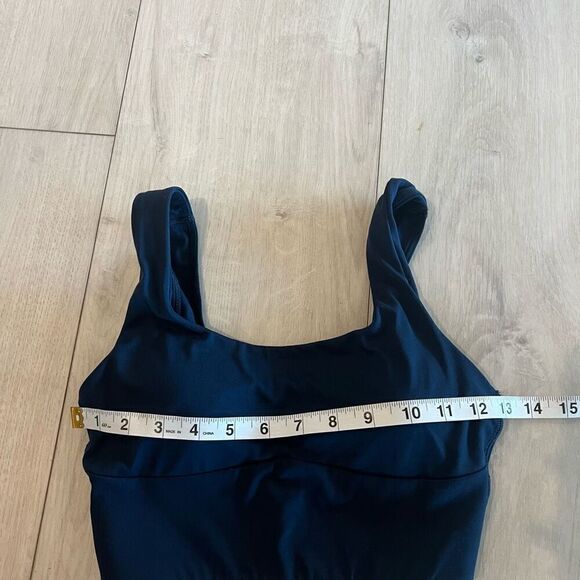 Gymshark women sports bra size S - Picture 3 of 4